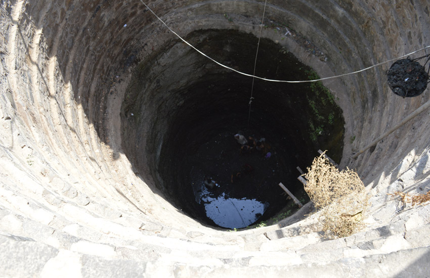 Well Cleaning - Kalamsara, Jalgaon