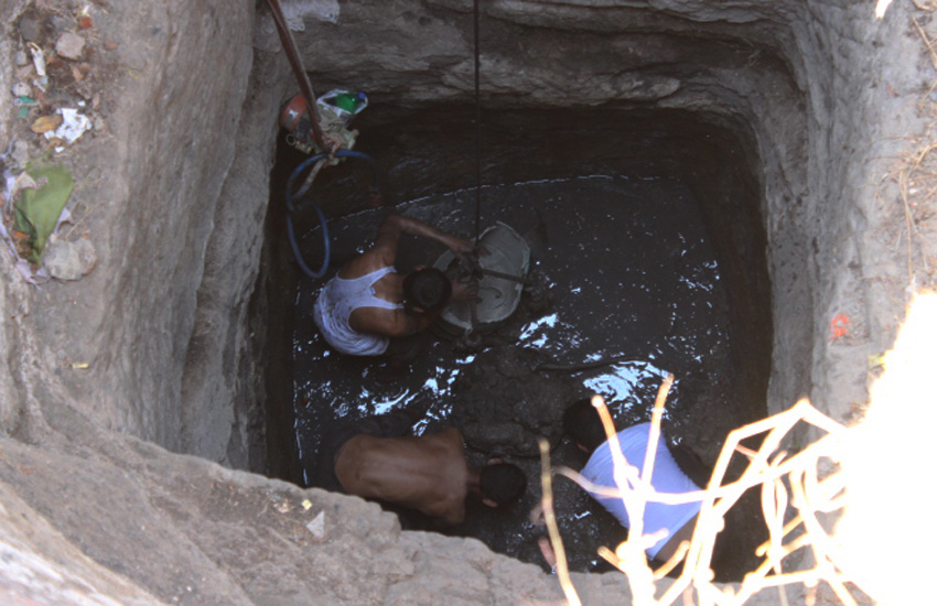 Well Cleaning - Erandol, Jalgaon