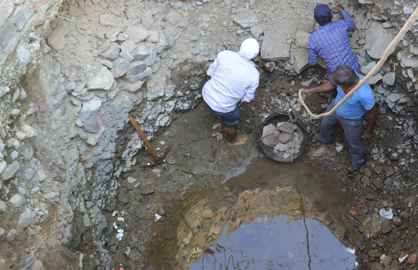 Well Cleaning - Sonari, Jalgaon