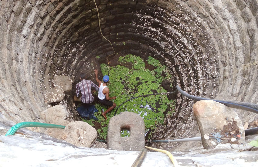 Well Cleaning - Borvadi, Mangaon