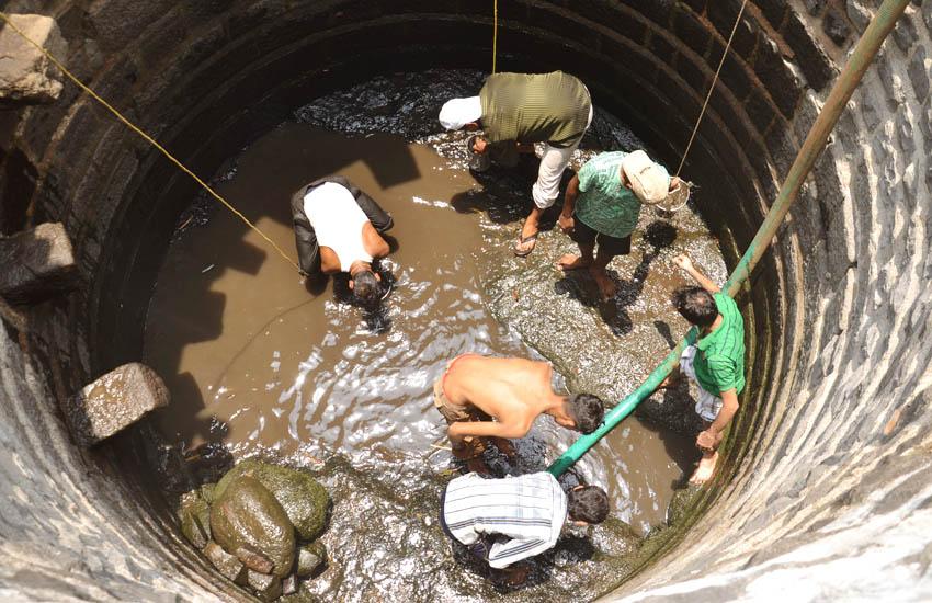 Well Cleaning - Vadaghar, Mangaon