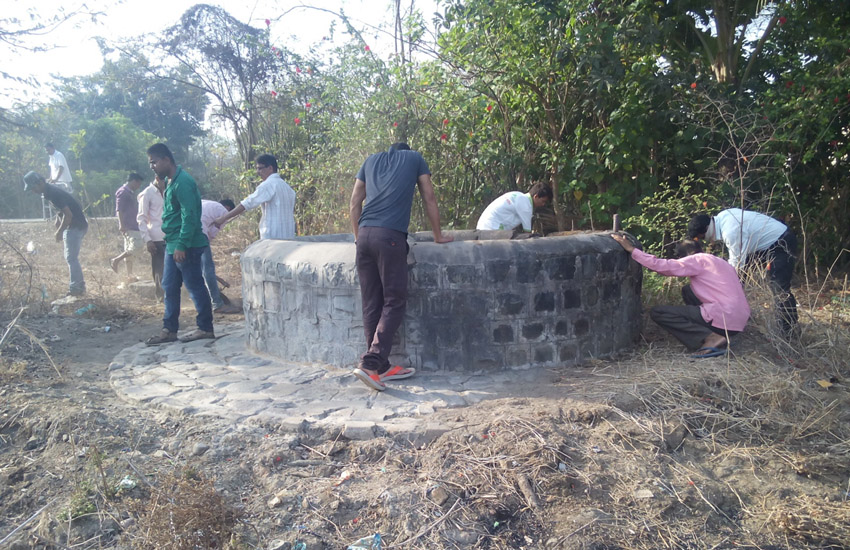 Well Cleaning - Motheghar_Aali, Palghar