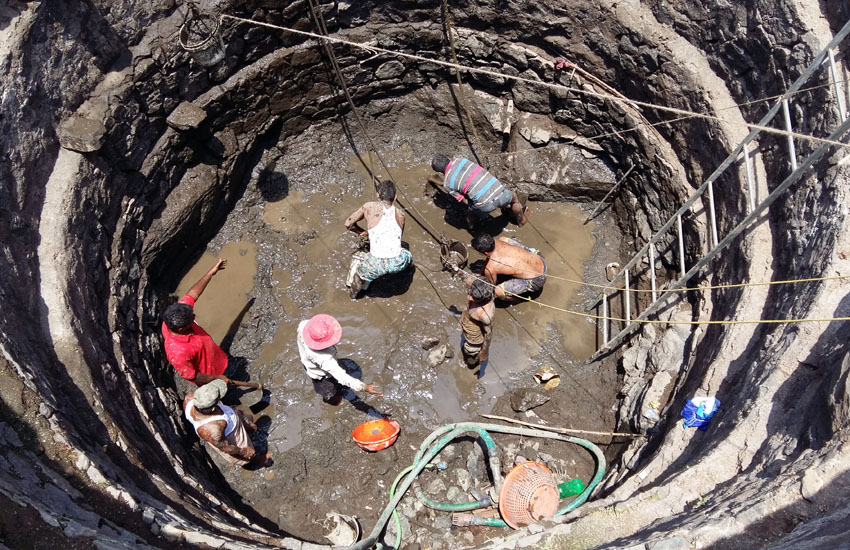 Well Cleaning Drive-Pimpalgaon, Pen