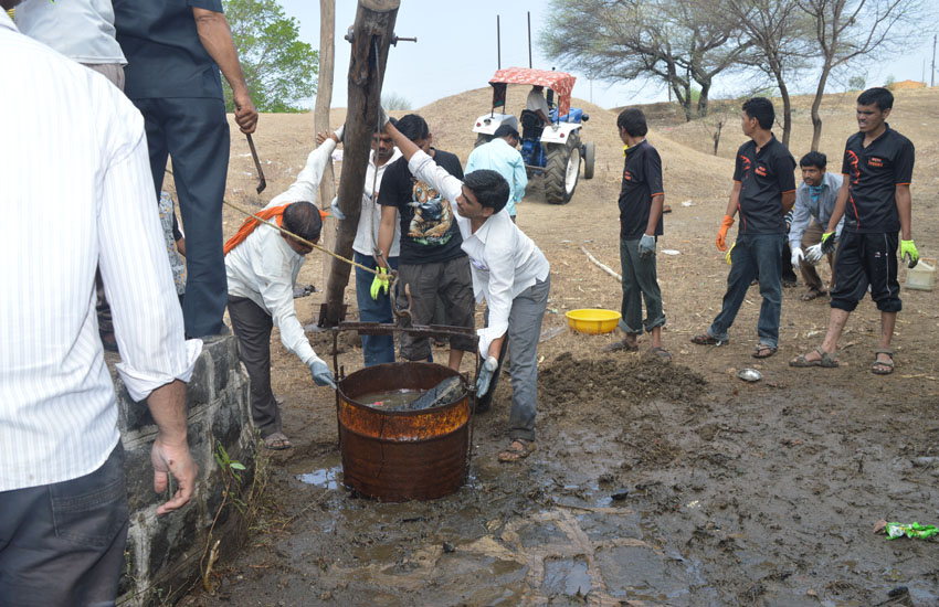 Well Cleaning - Satara